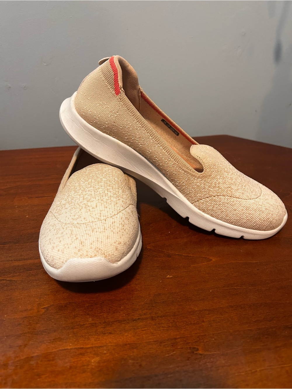 spenco Slip-On Knit Walking Shoes in almond buff size 9